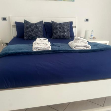 Suite 84 Holiday Home Salerno Exterior photo